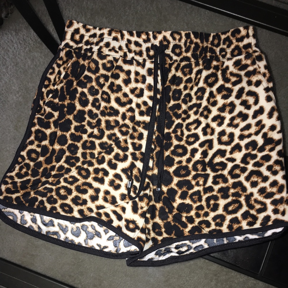 Cheetah silk shorts